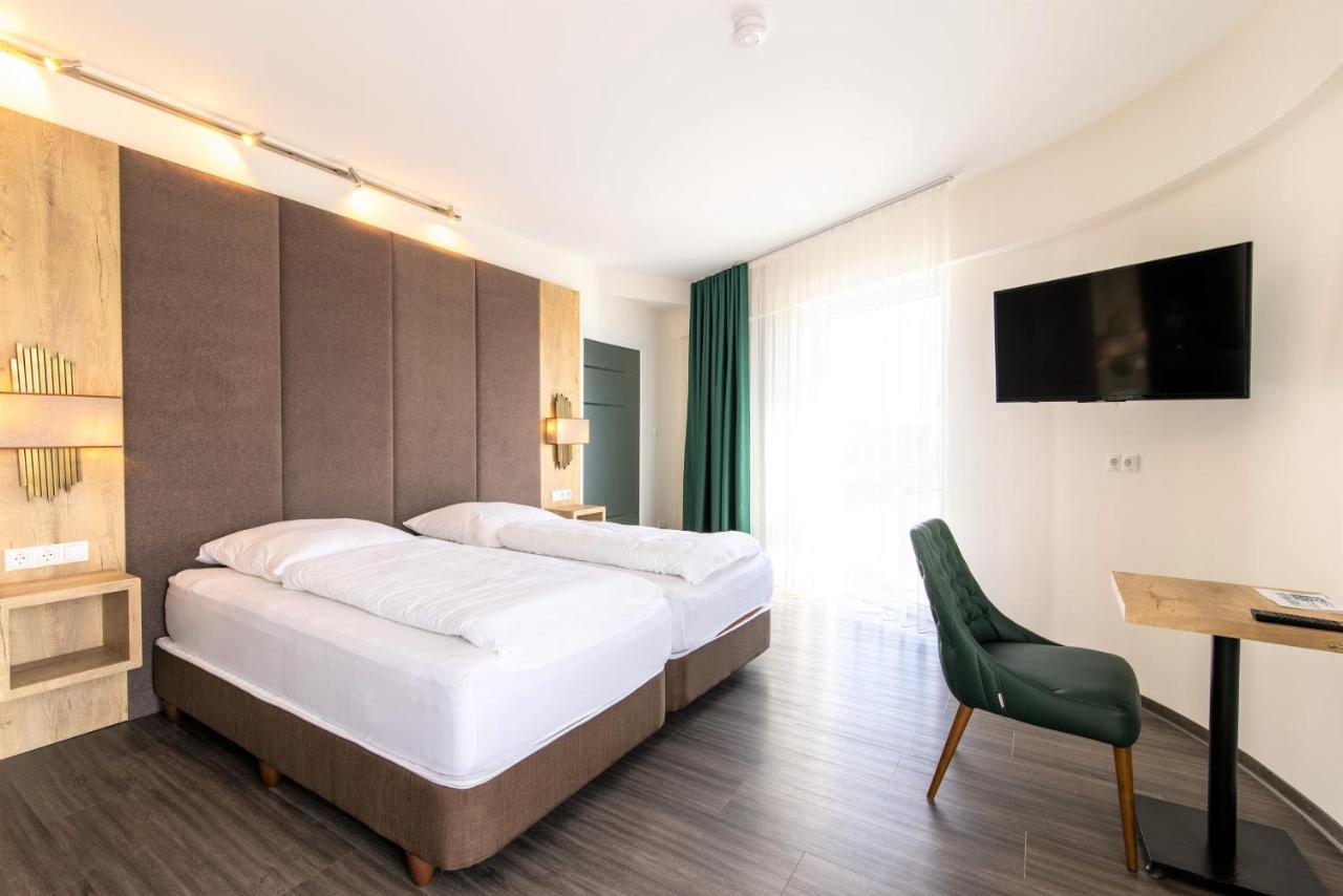 Luxstay Karben Neue Mitte - Self-Check-In Exterior foto